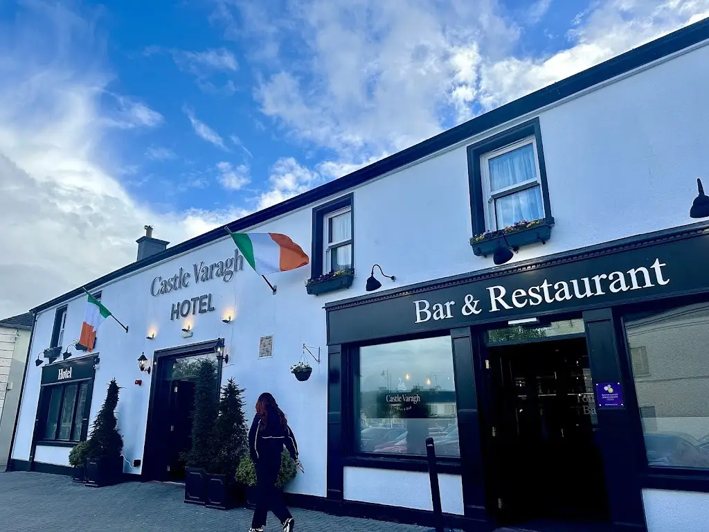 Tom's Bar & Bistro Restaurant in Castlepollard