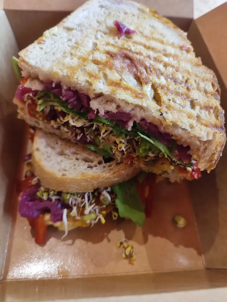 Matej Vrdoljak_Brew with a View_Charlesland_Bewertung