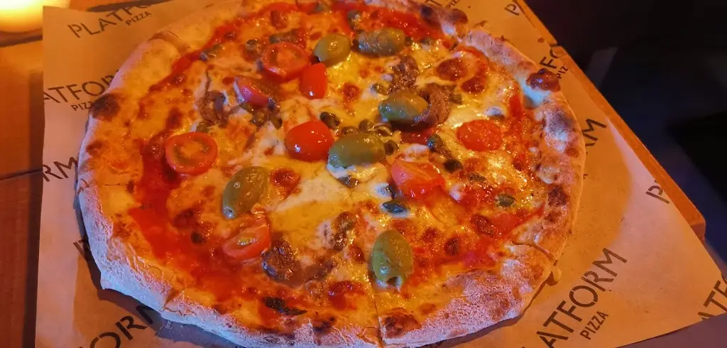 Menu_Platform Pizza Bar Bray_Bray_imagen_6