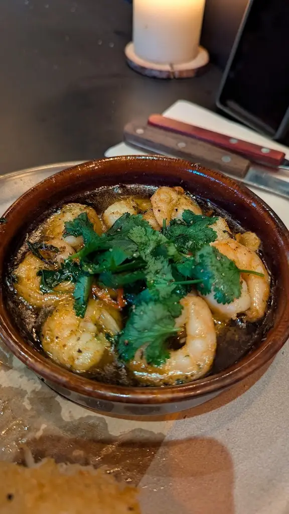 Qwan Sumatepimolchai_Platform Pizza Bar Bray_Bray_reseña