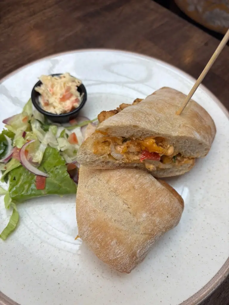 XAOLYNN FENG-NIEVES_The Wild Goose_Bray_avis