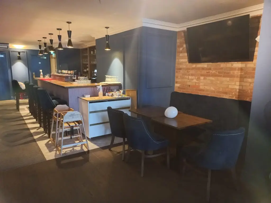 Terry Mullen_Mc's & Harvey_Bray_review