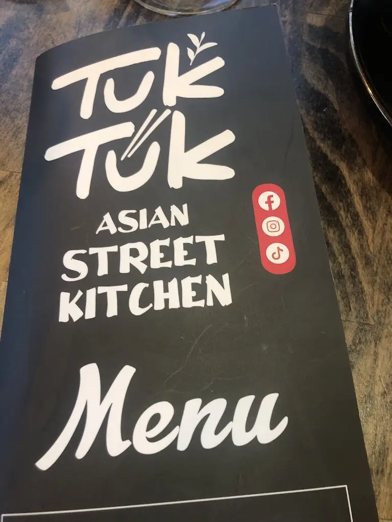 Clare Caron_Tuk Tuk Wok Bar_Castlecomer_recensione