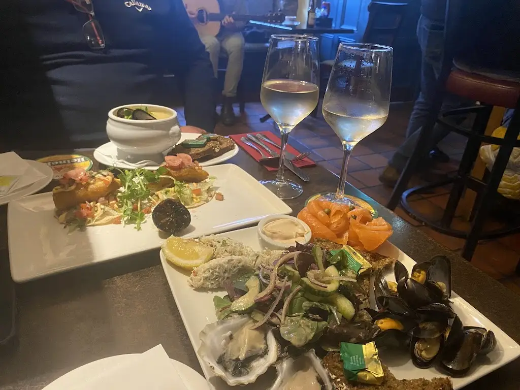 Audrey Holland_Donnelly's of Barna_Bearna_review