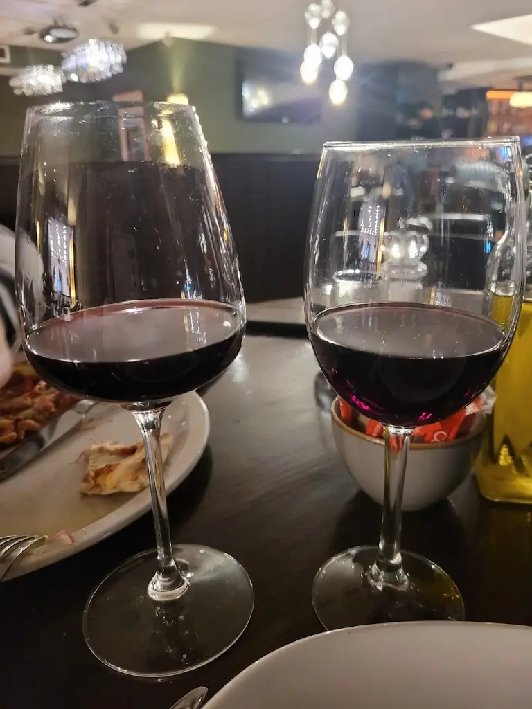 Karlyne Trachy_The Pins_Bearna_review