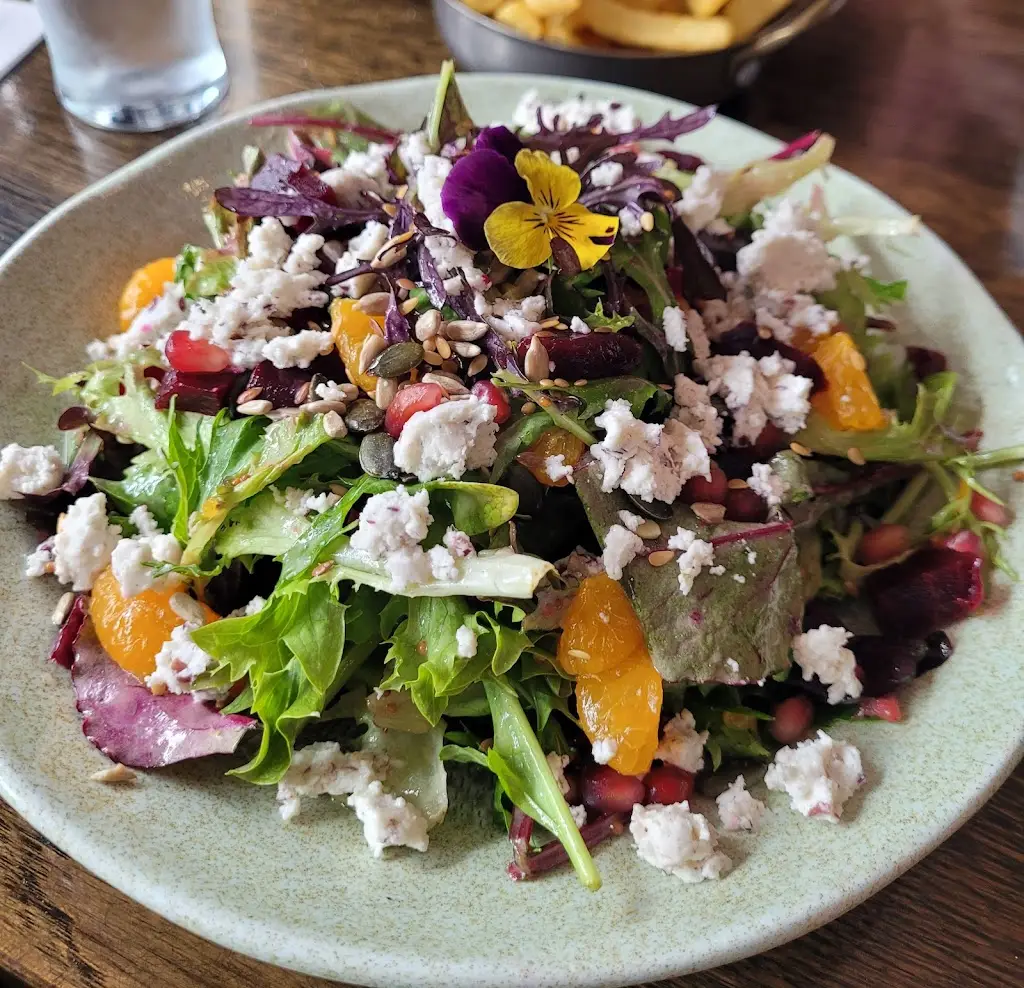 Rebecca Nolan_The Pins_Bearna_review