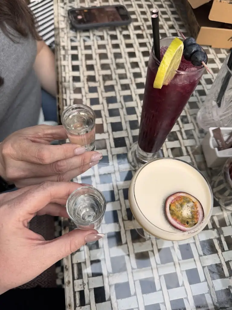 Claudia Monet_The Terrace_Carlow_Bewertung