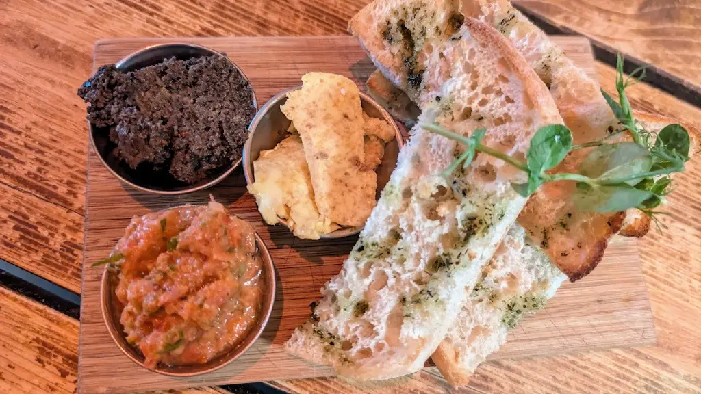 Costin Rusu_Pimento_Carlow_review