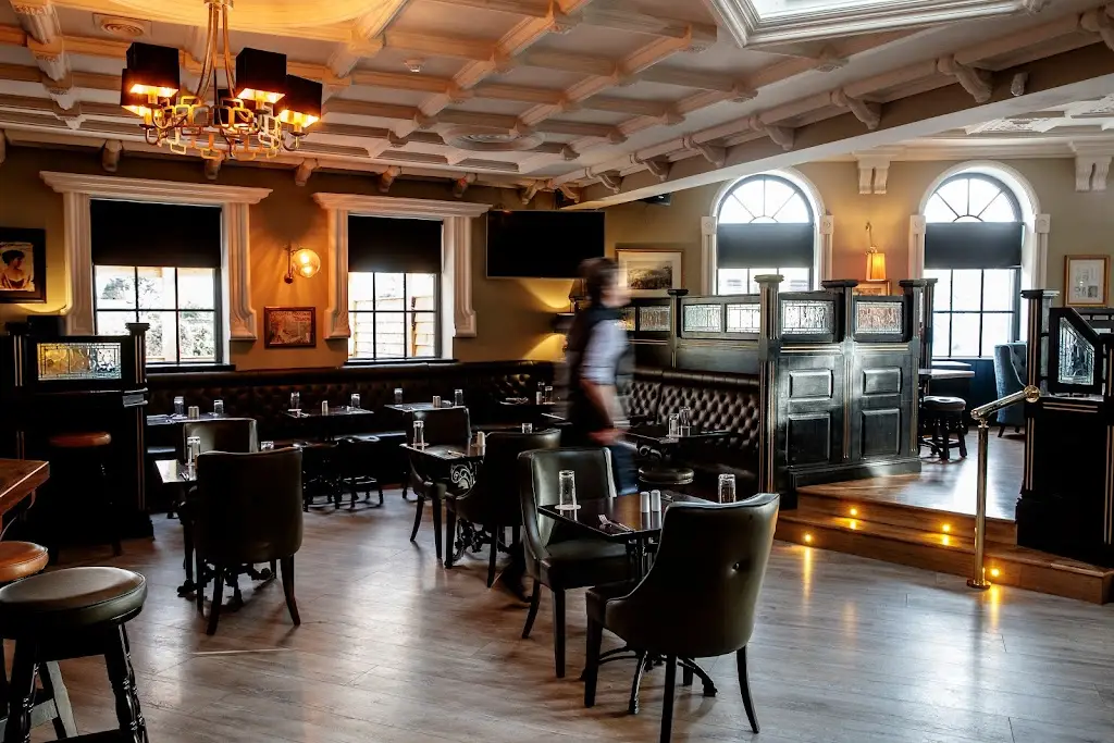 McMahons Gastrobar Celbridge - Great Food, Live Entertainment, Function Room, Live Sport & Cocktails!_Celbridge_slider_image_1