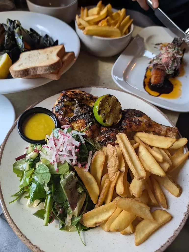 Sinead Lee_Sherwood Lane_Celbridge_review