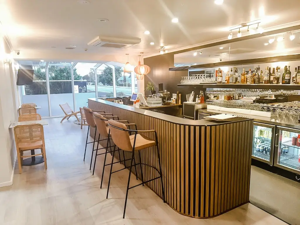 O'Gradys on the Pier_Bearna_slider_image_1