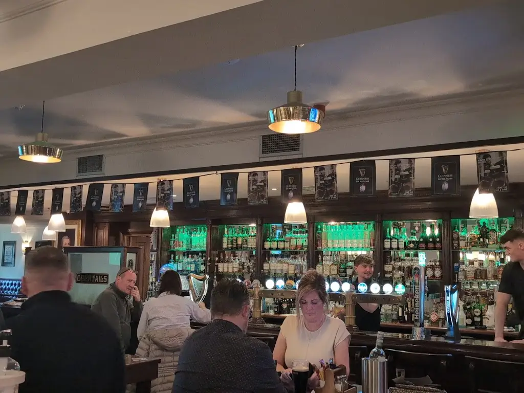 Steve Вrantley _The Village Inn Pub_Celbridge_review