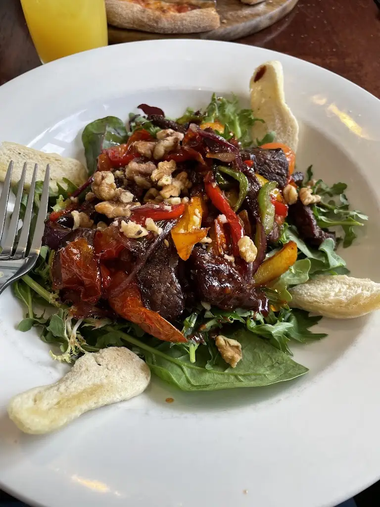 Laura Jane Johanna_Enzo’s Pizza Pasta & Gelato_Clane_review