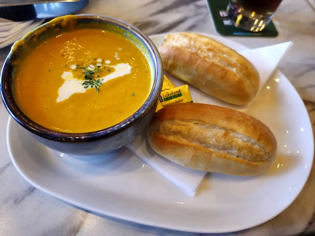 Cathy Donnelly_The Waterside_Clondalkin_review