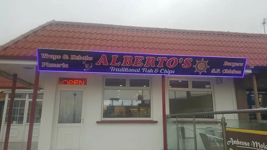 ALBERTO'S TAKEAWAY COURTOWN restaurante en Courtown