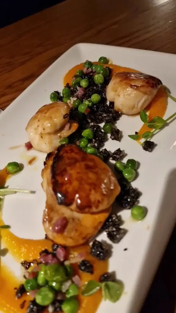 BlackCat - wine - tapas - rooms_Bearna_slider_image_2