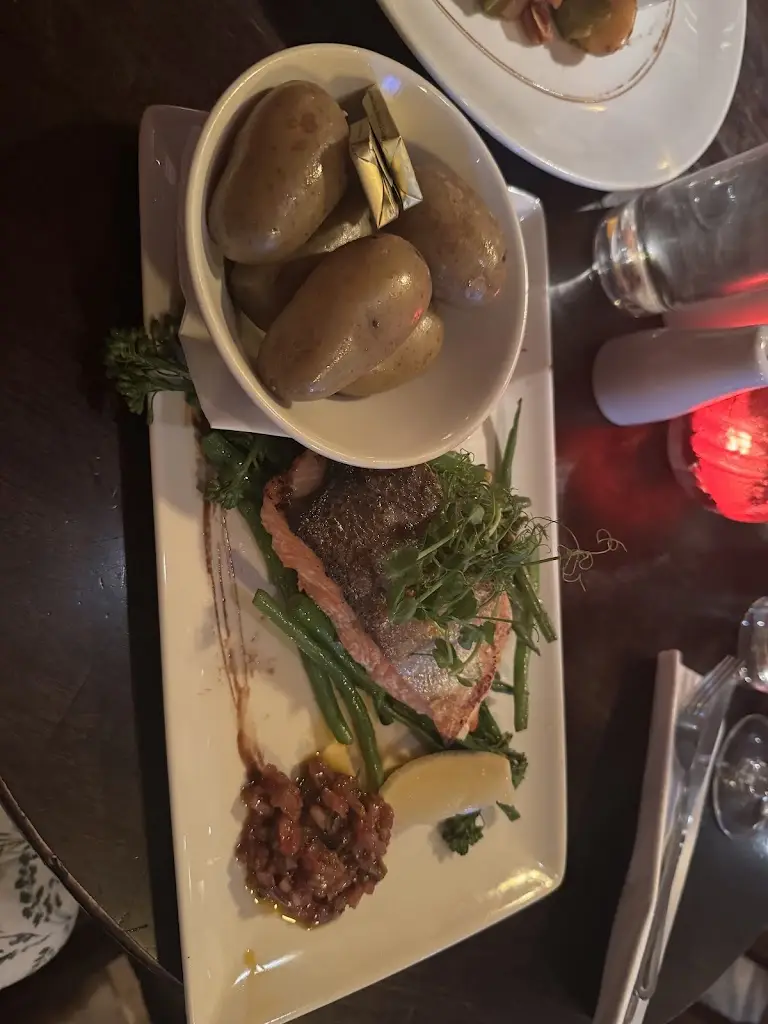 Katelyn Cox_Tom Sheridan’s_Bearna_review