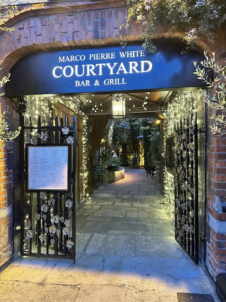 Martin McAdam_Marco Pierre White Courtyard Bar & Grill_Clonskeagh_review