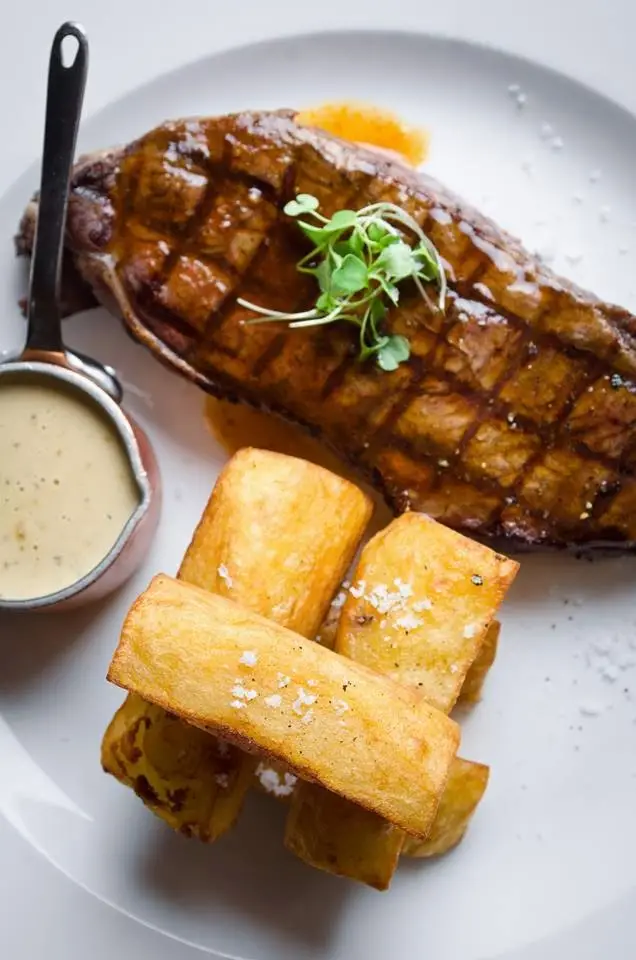 Marco Pierre White Courtyard Bar & Grill_Clonskeagh_slider_image_2