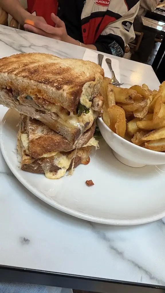 Charles Santos_Póg Clontarf_Dollymount_review