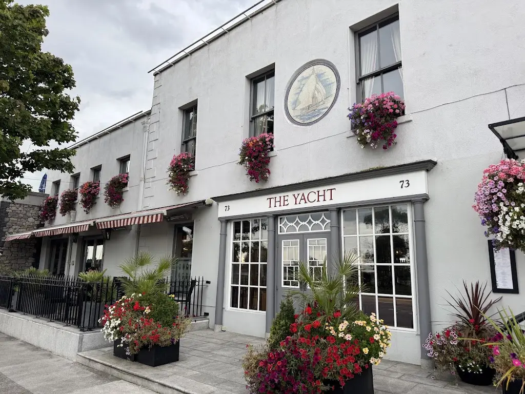 Thomas Jay_The Yacht Bar and Restaurant_Dollymount_avis