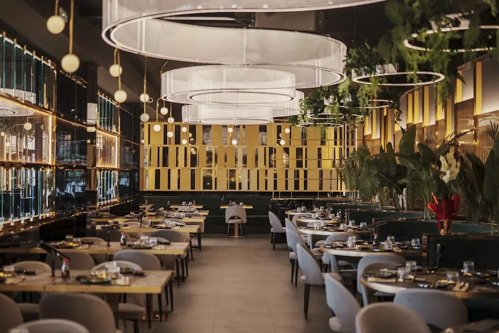 XIMI Sushi restaurant in Cinque Frondi