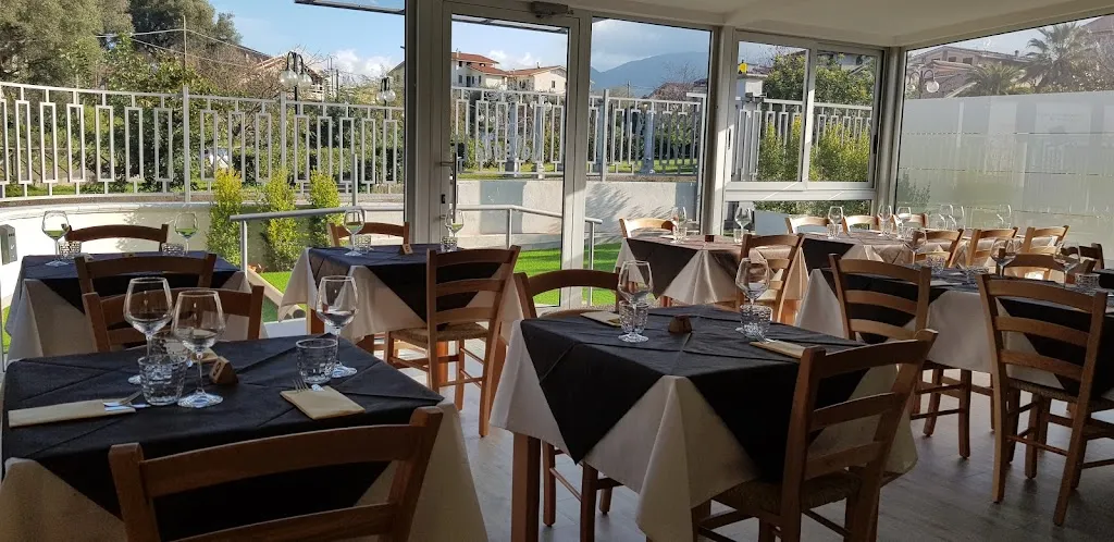 Degusteria Valsole restaurant in Cinque Frondi