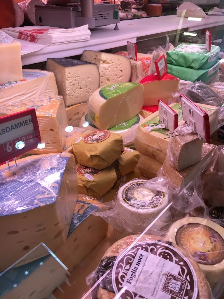 Caseificio Valsole di Arcoraci Giovanni_Cinque Frondi_slider_image_3