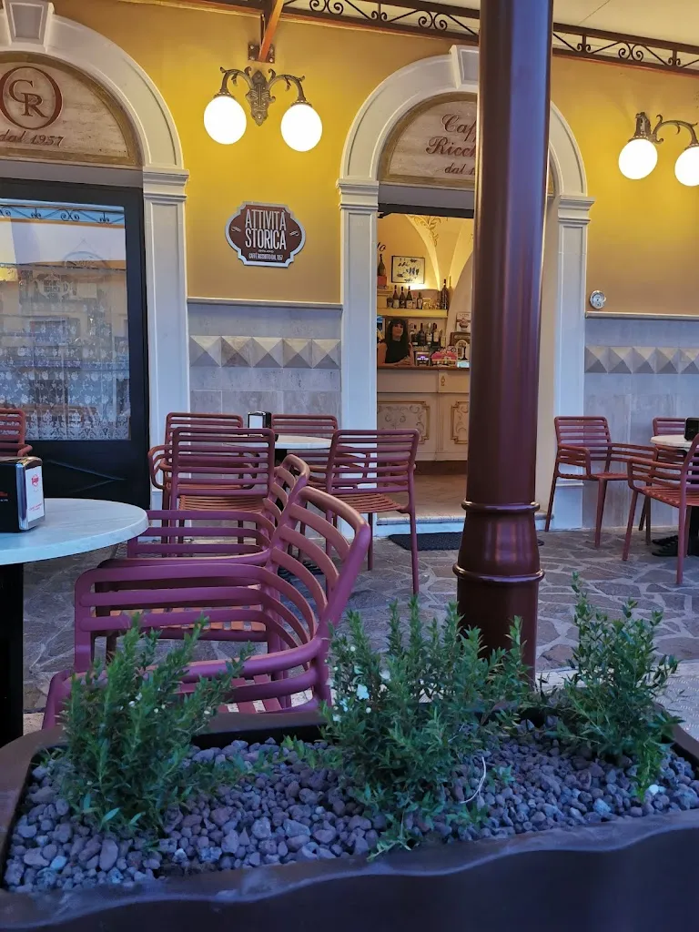 Caffè Ricchitto_Controguerra_slider_image_1