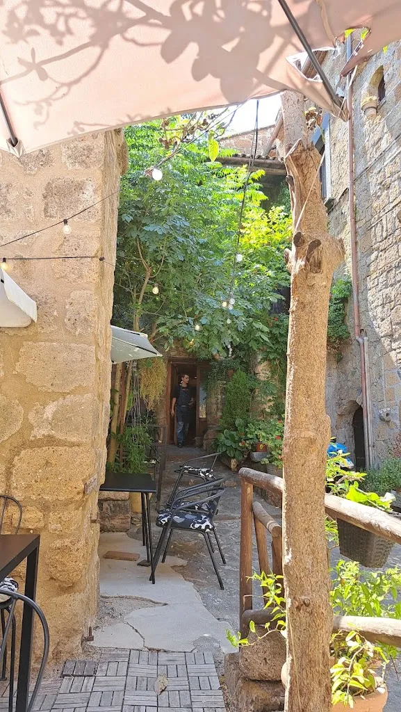 Judith Schoen_Taverna Bistrot_Civita_review