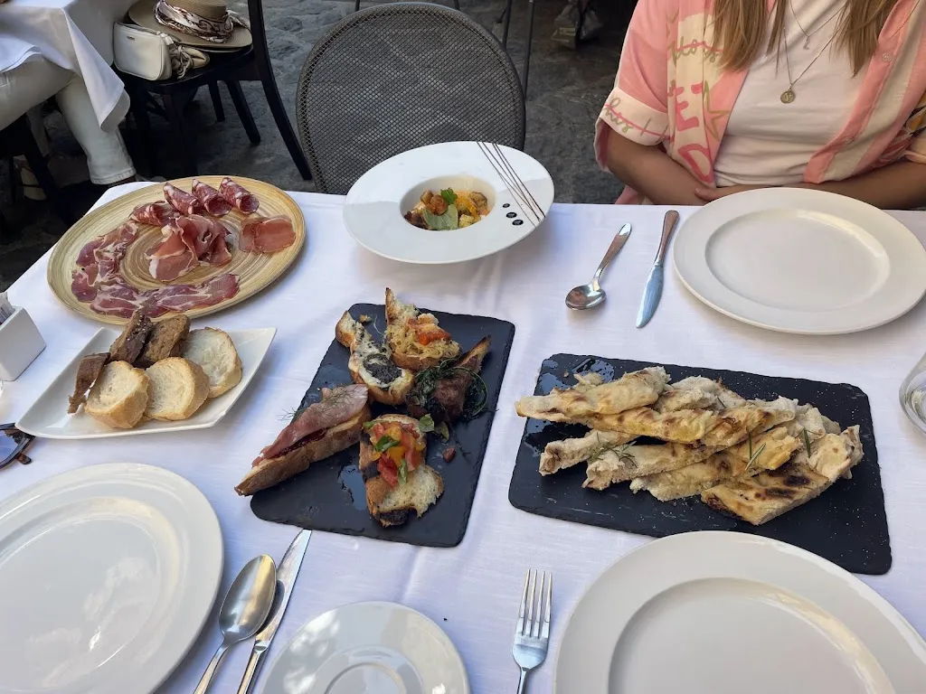 Simonika_Alma Civita_Civita_recensione