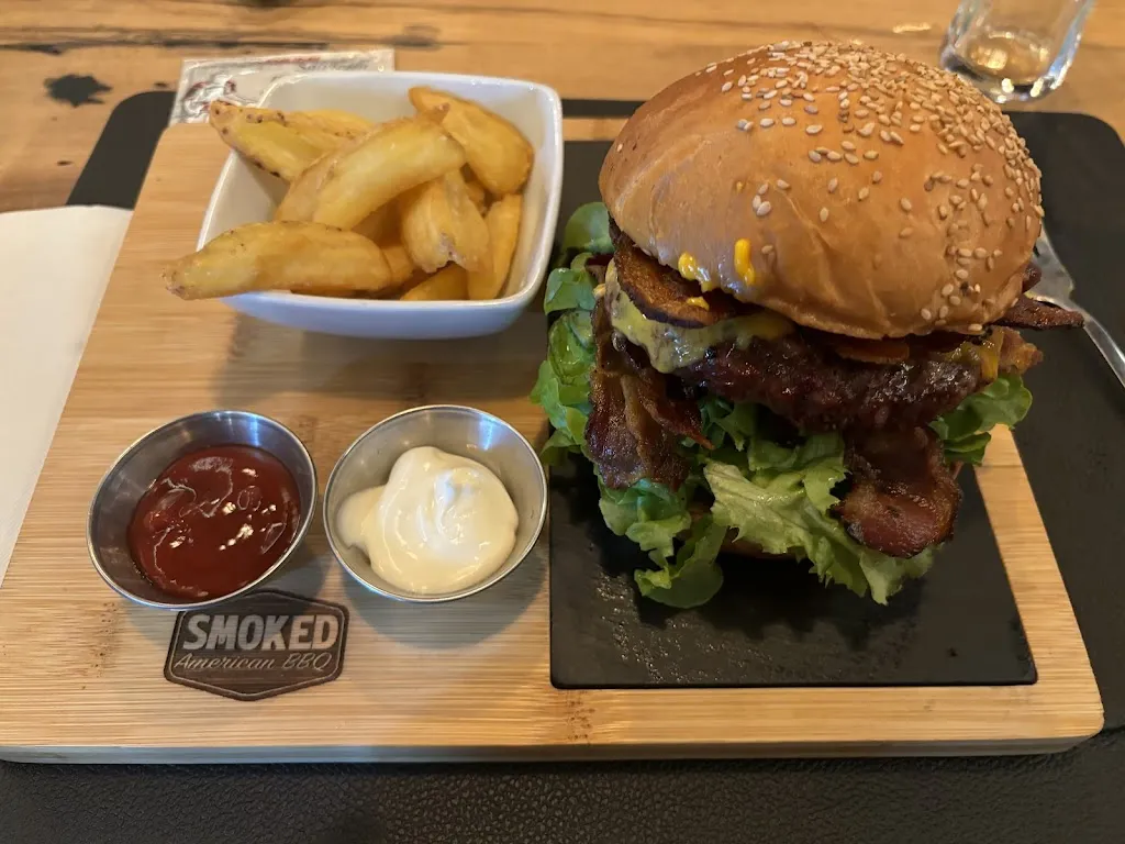 Patrick Therrien_Smoked American BBQ - Steakhouse & Hamburger_Cirò Marina_review