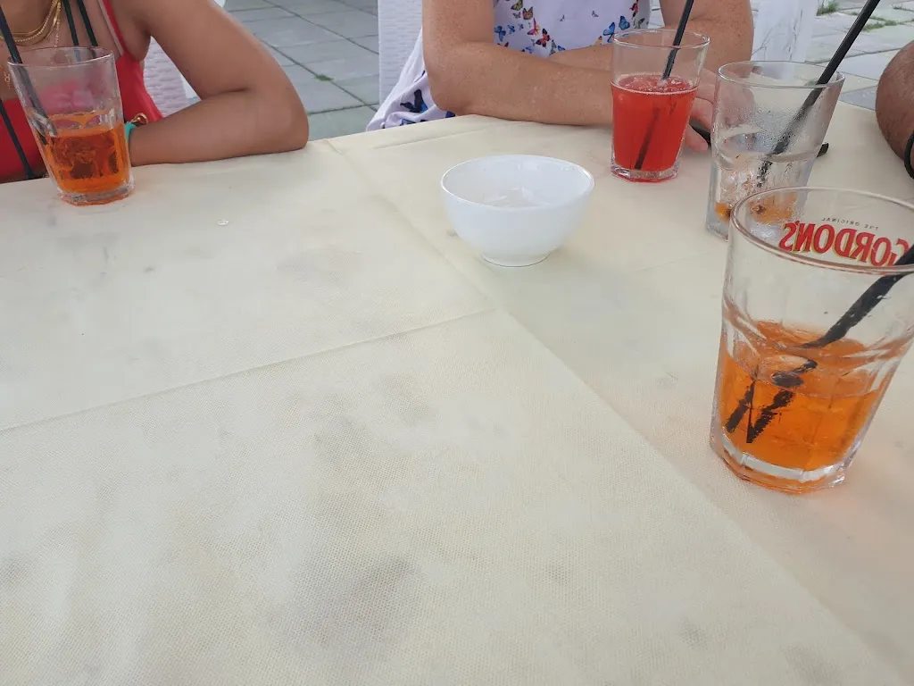 Pasquale Antonio Fiorini_La locanda beach - Gemelli_Cirò Marina_review