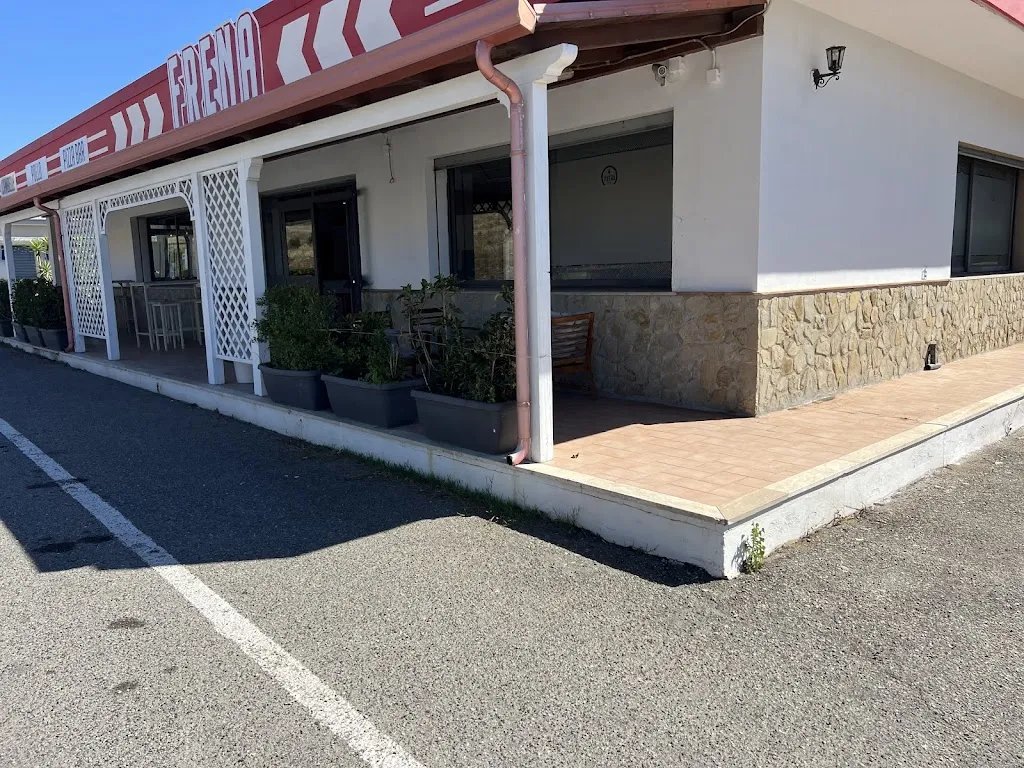 John Bird_Frena pizzabar gastronomia_Cirò Marina_review