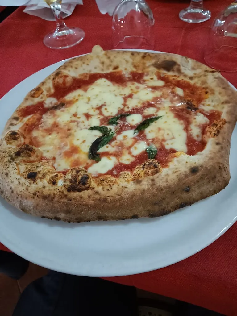 Alberto facchini_La Bella Napoli Da Luca_Cirò Marina_review