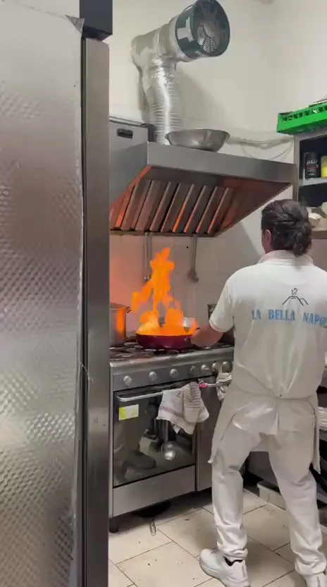 La Bella Napoli Da Luca_Cirò Marina_slider_image_2