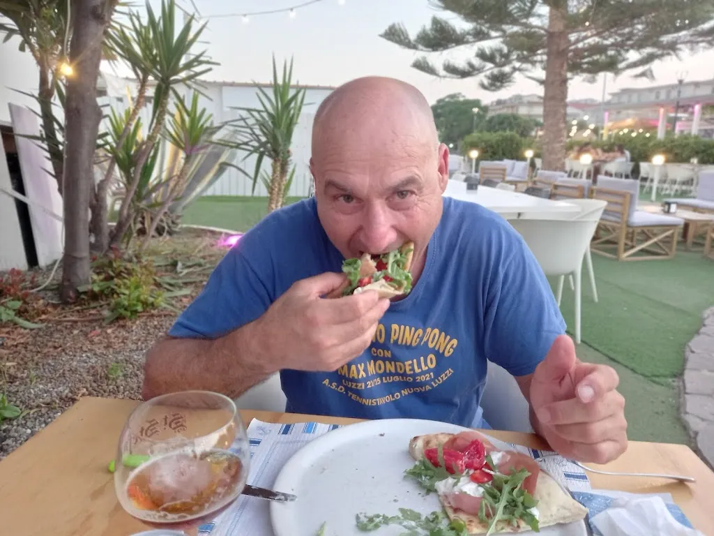 Mario Federico_Retrò - Ristorante, Pizzeria, Cocktail bar_Cirò Marina_review