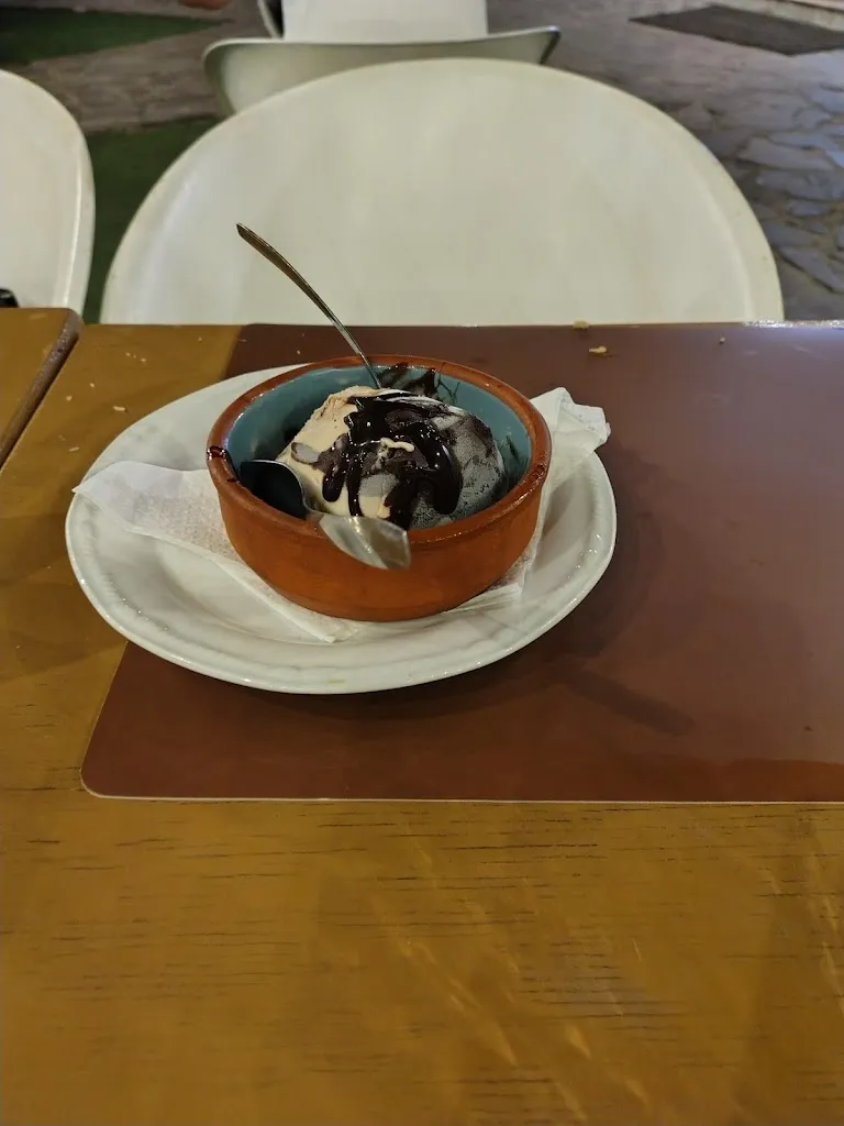 V_Retrò - Ristorante, Pizzeria, Cocktail bar_Cirò Marina_review