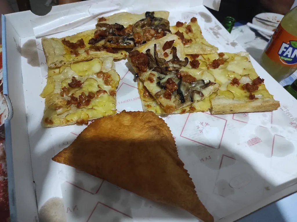 Pizza a taglio Pepito's_Cirò Marina_slider_image_3