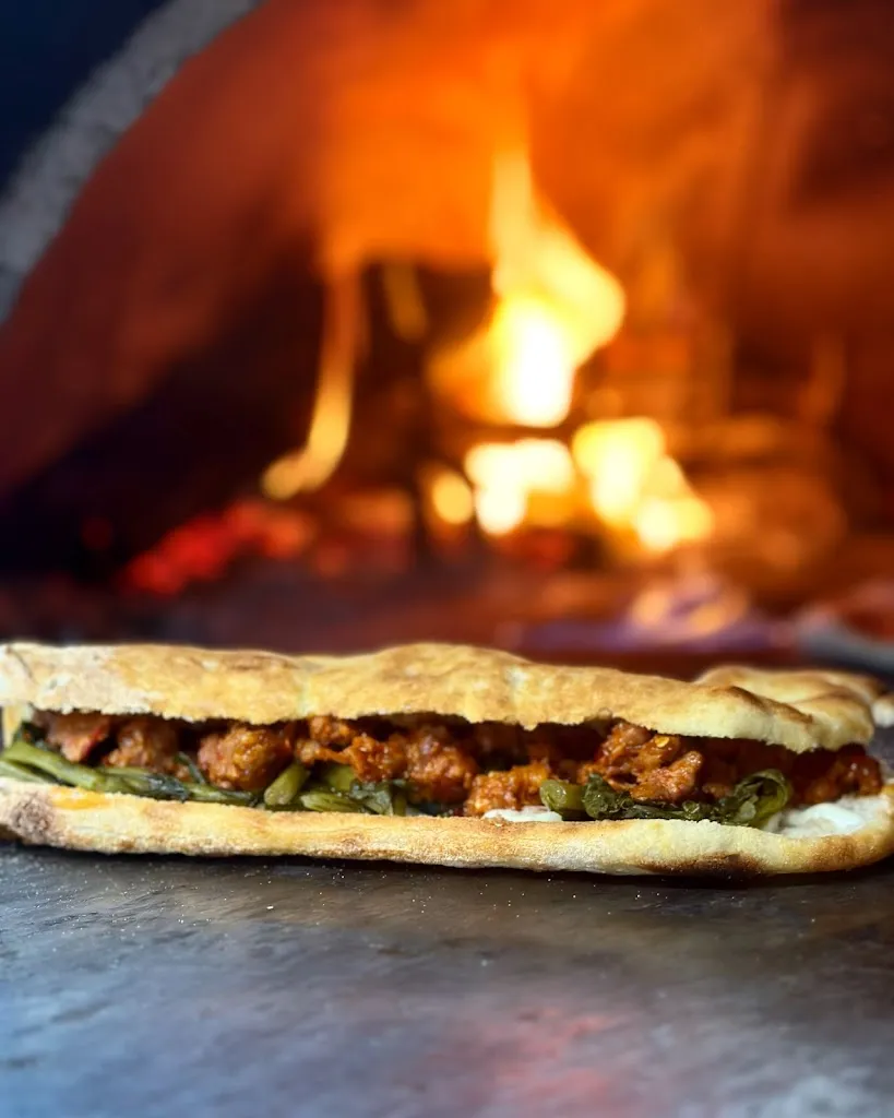 Pizzeria da Raffaele_Cirò Marina_slider_image_2