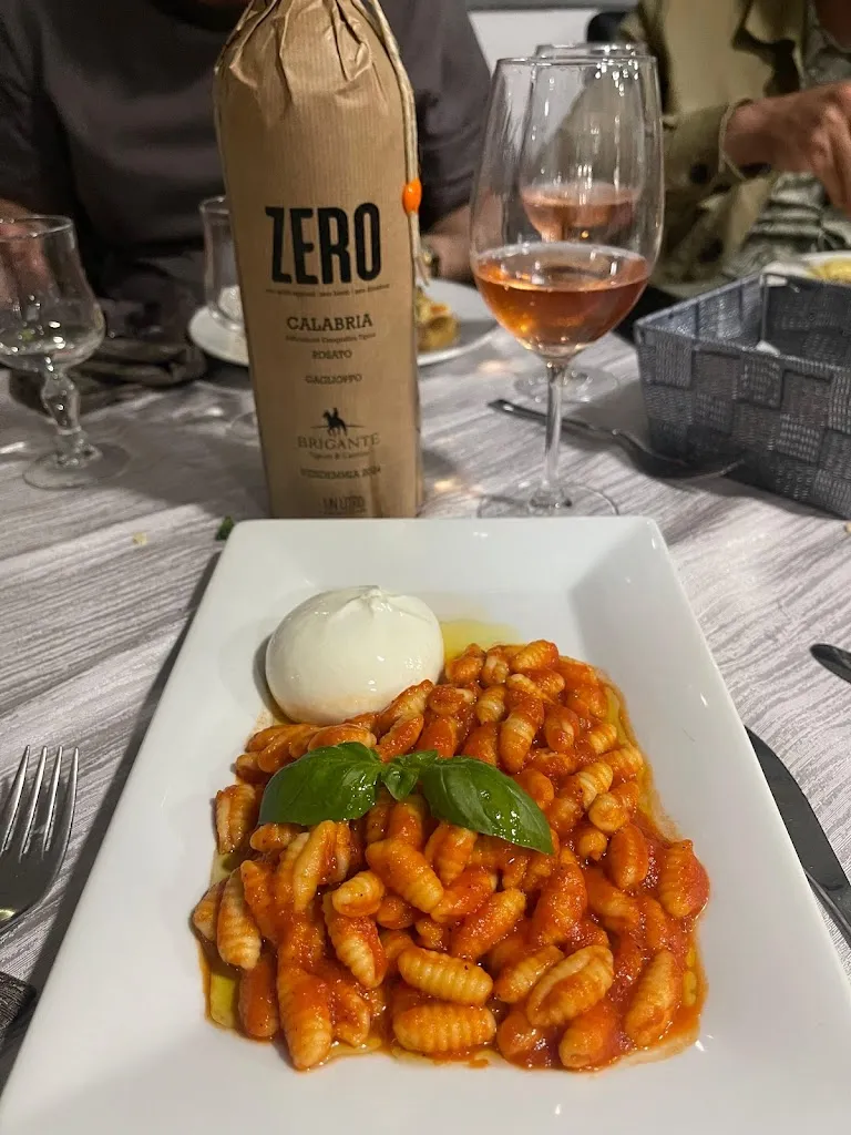 Salvatore Sicilia_PIZZARTE - ristorante e pizzeria_Cirò Marina_review