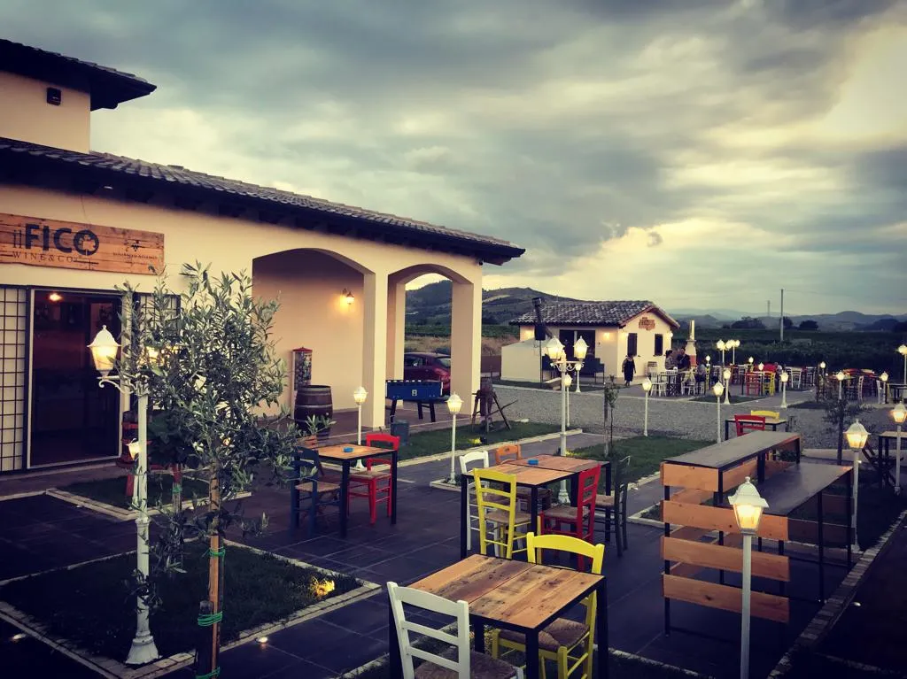 Il Fico Wine & Co_Cirò Marina_slider_image_3