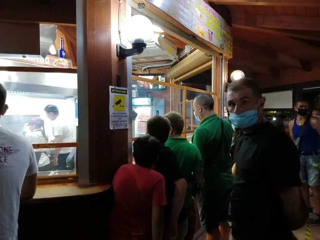 vincenzo varriale_Il MONDO DEL PANINO_Cirò Marina_recensione