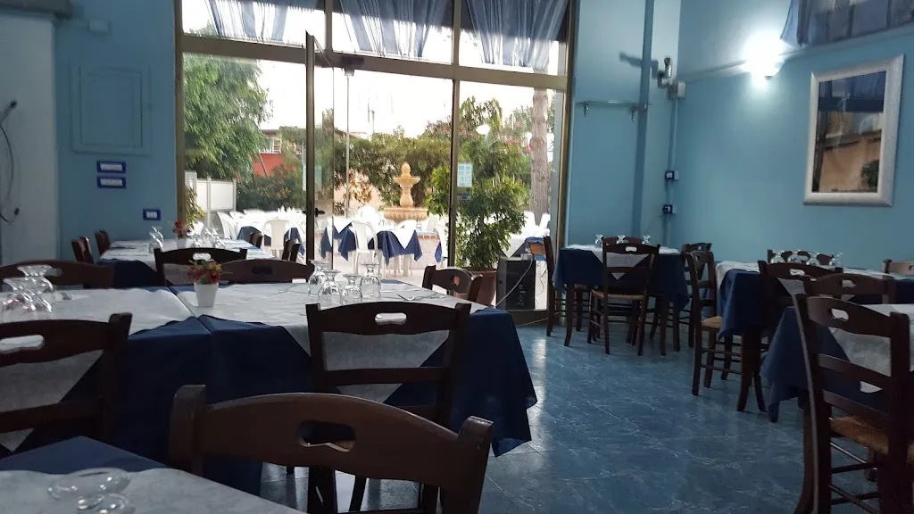 Pizzeria Grotta Azzurra_Cirò Marina_slider_image_1