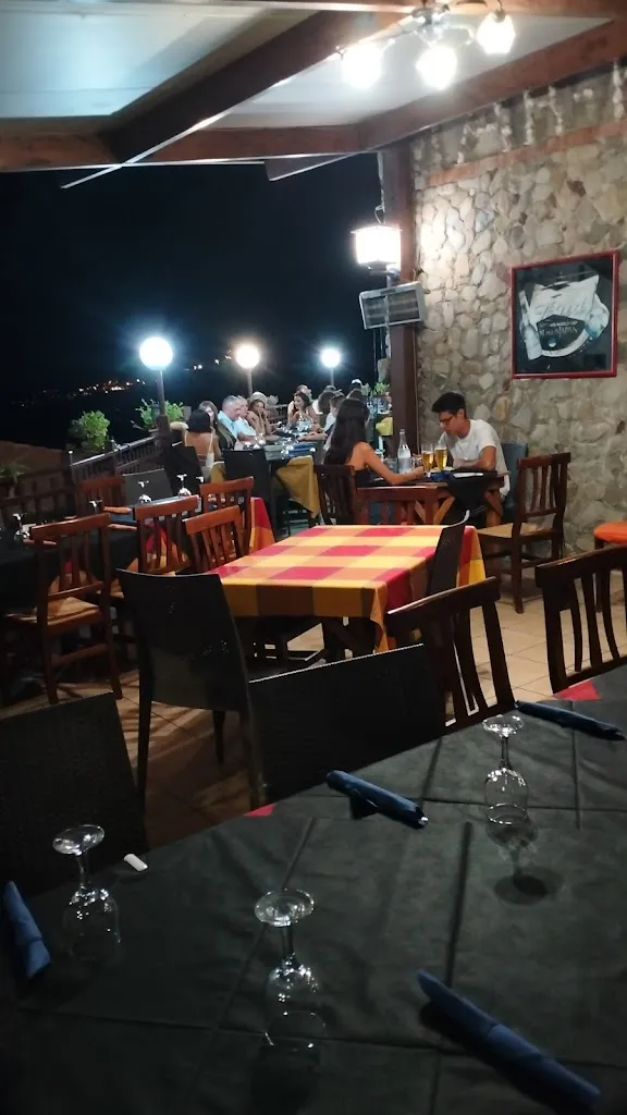 a restaurant in Cropalati