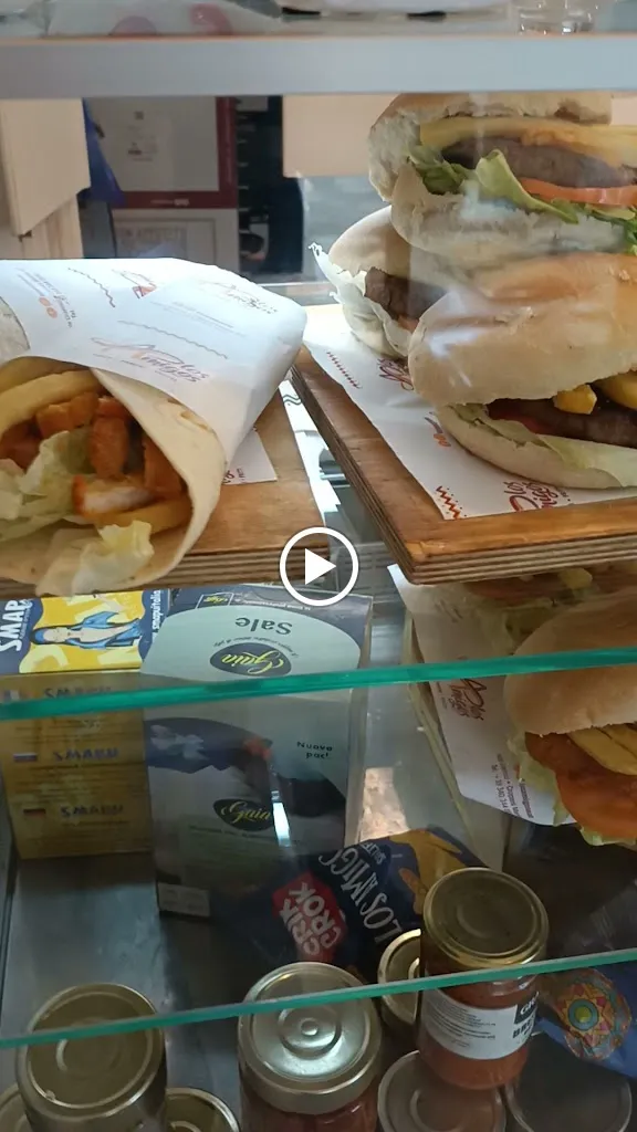 Los Amigos_Cropani_slider_image_2