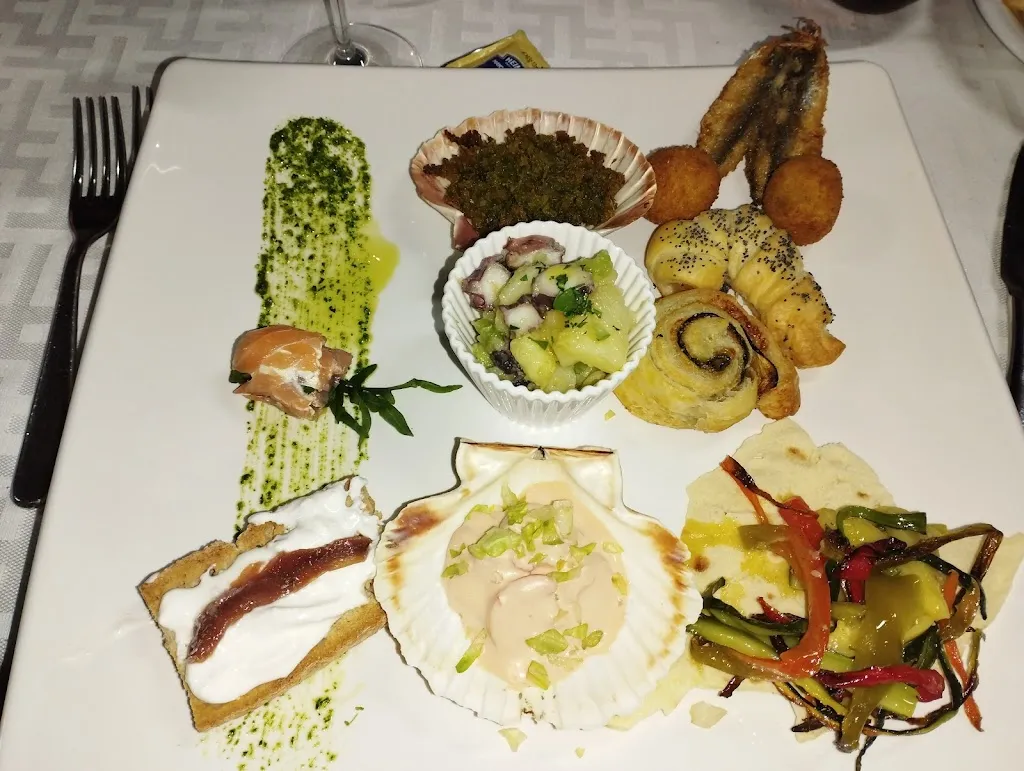 CalaLuna restaurant in Cropani