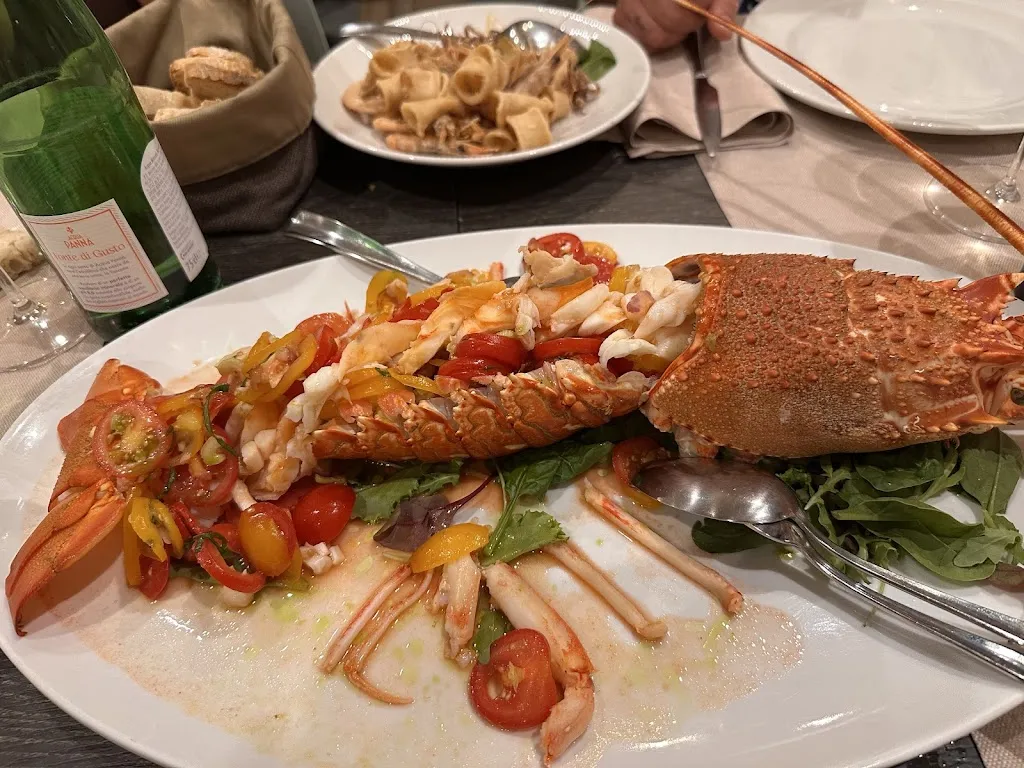 luigi pellegrino_VICTORIA_Corigliano Scalo_review