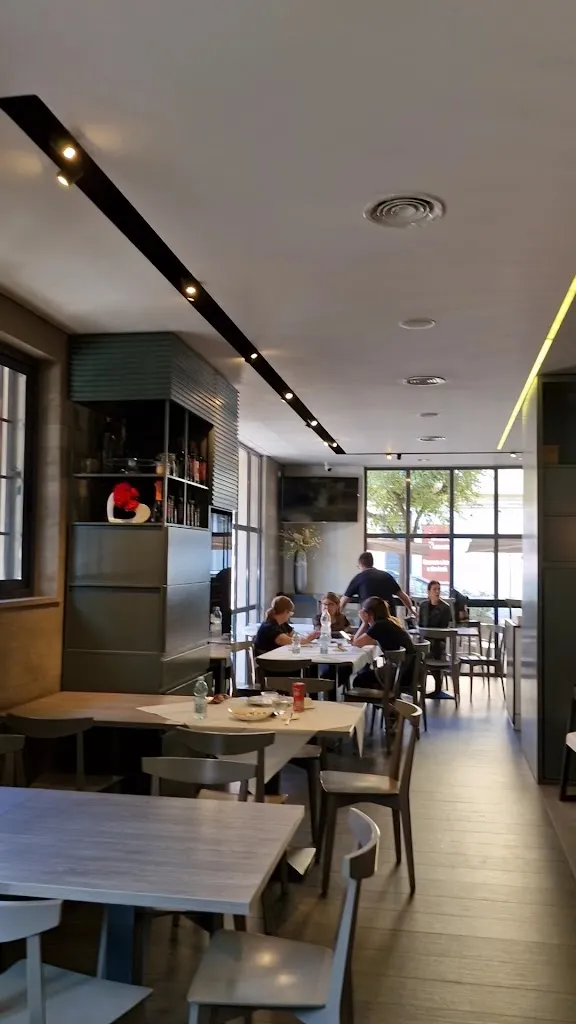 Poldo ristorante Pizzeria_Corigliano Scalo_slider_image_1