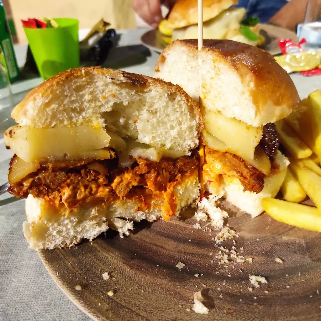 Old Square Pub_Corigliano Scalo_slider_image_3